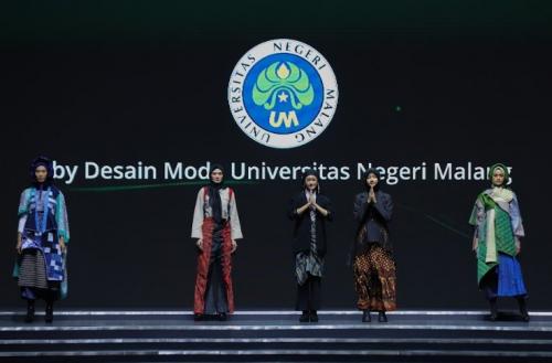 Universitas Negeri Malang tampilkan 8 koleksi fashion di peragaan busana internasional