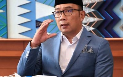 Ridwan Kamil

Kolam Masjid Raya Al-Jabbar