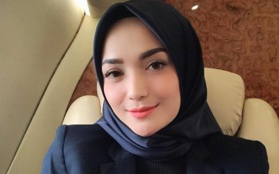Imel Putri Cahyati  Sembuh dari Kanker Liposarkoma