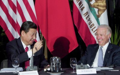 Foto: Presiden China Xi Jinping dan Presiden AS Joe Biden (AP/Damian Dovarganes)