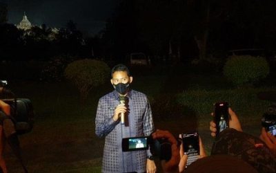 Sandiaga Uno saat sesi wawancara bersama media di Candi Borobudur, Magelang, Jawa Tengah, Selasa (16/5/2022).