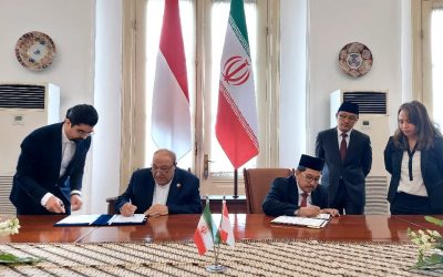 Penandatanganan MoU tentang Jaminan Produk Halal antara Pemerintah Republik Indonesia dan Pemerintah Republik Islam Iran