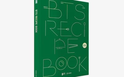 Buku resep BTS sudah dijual pre order seharga USD 29.72 atau sekitar Rp 442 ribu. Foto: Twitter @HYBE_EDU/Weverse Shop