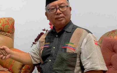 Drs. Husnu Mufid, M.PdI Ketua Takmir Musholla Al Ikhlas Jemurwonosari Wonocolo Surabaya
